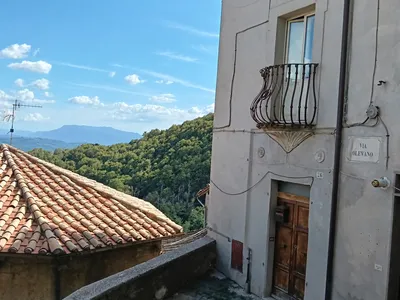 Fine Via Olevano