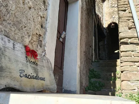 Vicolo Baciadonne