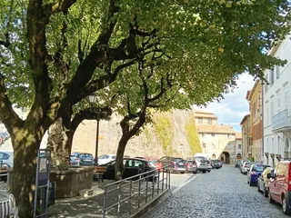 Si percorre Via Borgo Mario Theodoli