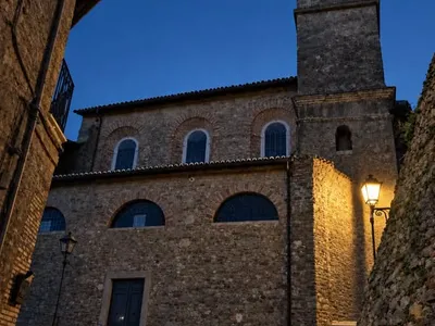 La chiesa di Santa Maria al calar della sera