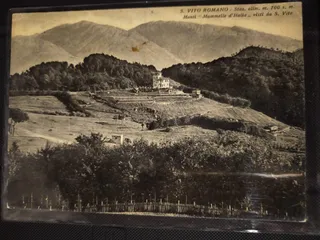 Cartolina d'epoca: "S. Vito Romano - Staz. clim. m. 700 s. m. - Monti 'Mammelle d'Italia' visti da S. Vito".