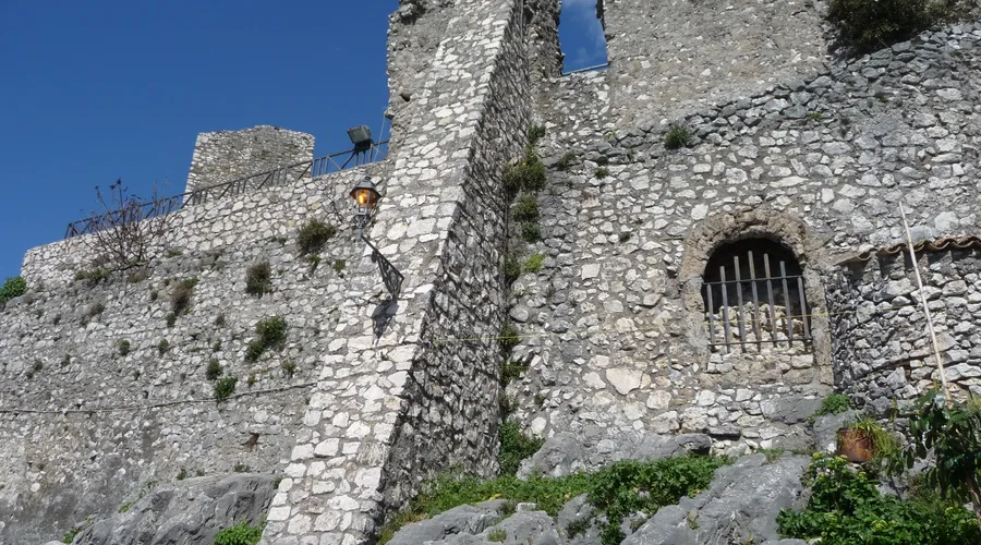 Olevano Romano - Castello Colonna-Barberini e Riserva della Serpentara