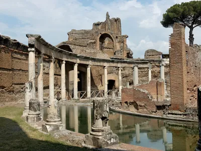 Il Teatro Marittimo, un'isola artificiale circondata da un canale anulare che l'imperatore usava come rifugio privato.