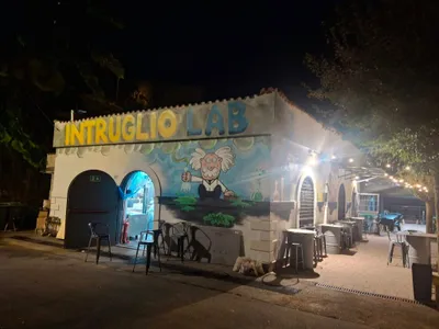 L'Intruglio Lab, dove un tempo sorgeva il lavatoio.